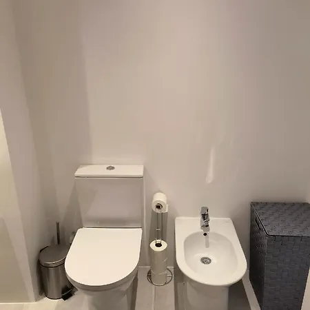 Apartment 211 Moderno Com Vista A Piscina No Centro Da *