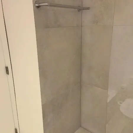 211 Moderno Com Vista A Piscina No Centro Da Apartment