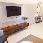 Apartmán 211 Moderno Com Vista A Piscina No Centro Da *