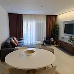 Апартаменти 211 Moderno Com Vista A Piscina No Centro Da