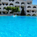 Апартаменти 211 Moderno Com Vista A Piscina No Centro Da Албуфейра