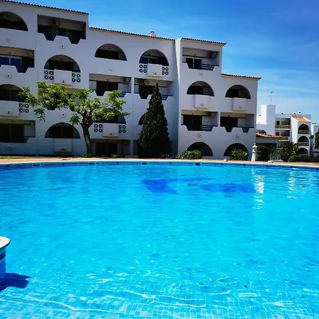 211 Moderno Com Vista A Piscina No Centro Da Apartamento