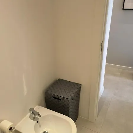 Apartment 211 Moderno Com Vista A Piscina No Centro Da